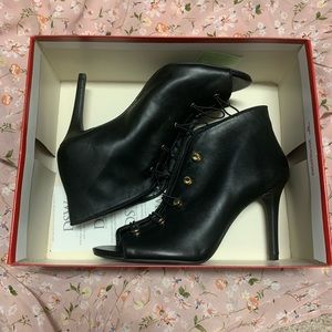 NWOT SOFT LEATHER HEELS 💣